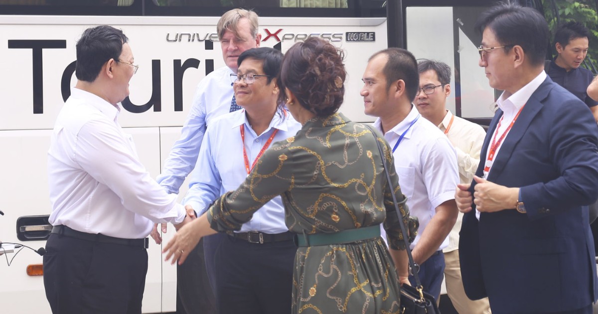 Delegation of Ho Chi Minh City Economic Forum 2023 visited Hiep Phuoc Industrial Park | Hiep Phuoc Industrial Park Joint Stock Company