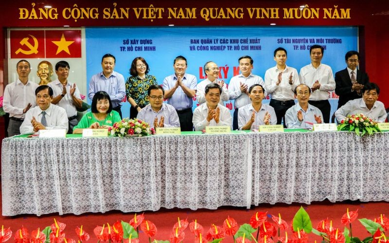 Hình Ảnh Lễ Ký Kết Quy Chế Phối Hợp Hepza - Sở Xây Dựng - Sở Tài Nguyên - Môi Trường | Hiep Phuoc Industrial Park Joint Stock Company