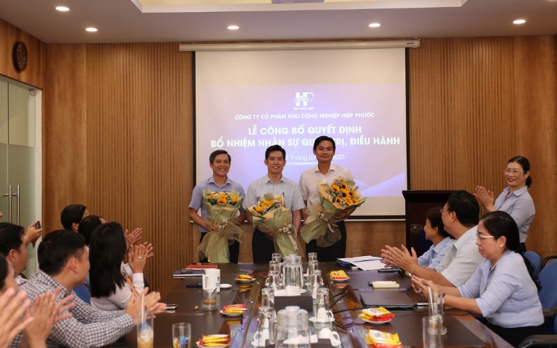 Lễ Công Bố Quyết Định Bổ Nhiệm Nhân Sự Quản Trị, Điều Hành Hipc | Hiep Phuoc Industrial Park Joint Stock Company