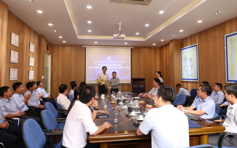 Lễ Công Bố Quyết Định Bổ Nhiệm Nhân Sự Quản Trị, Điều Hành Hipc | Hiep Phuoc Industrial Park Joint Stock Company
