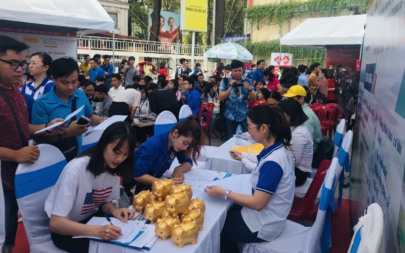 Hiep Phuoc Industrial Park's recruitment booth at the Employment Exchange Floor